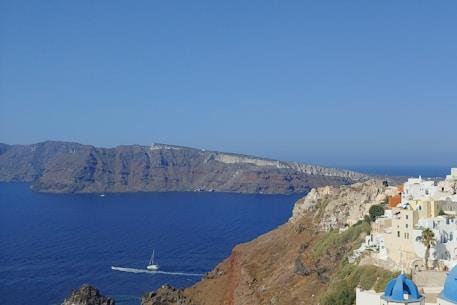 Island Hopping: Exploring the Greek Isles